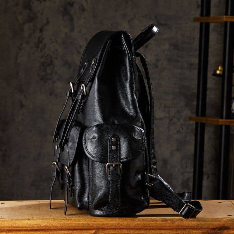 image-Hand Vegetable Tanningc Cowhide Men's Fashion Travel Bag