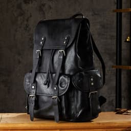image-Hand Vegetable Tanningc Cowhide Men's Fashion Travel Bag