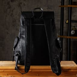 image-Hand Vegetable Tanningc Cowhide Men's Fashion Travel Bag