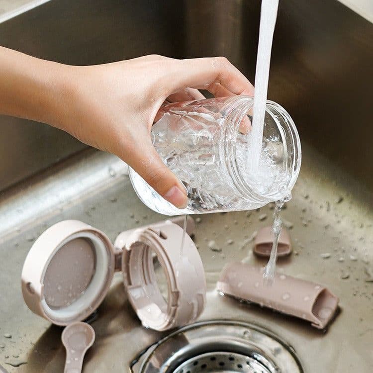 image-Small Seasoning Jars With Lids And Spoons Measuring Spoon Separation Seasoning Box Kitchen Household Tiny Seasoning Containers Kitchen Gadgets