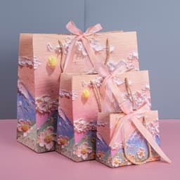 image-Yunshan Petals Beautiful Crayon Gift Handbag