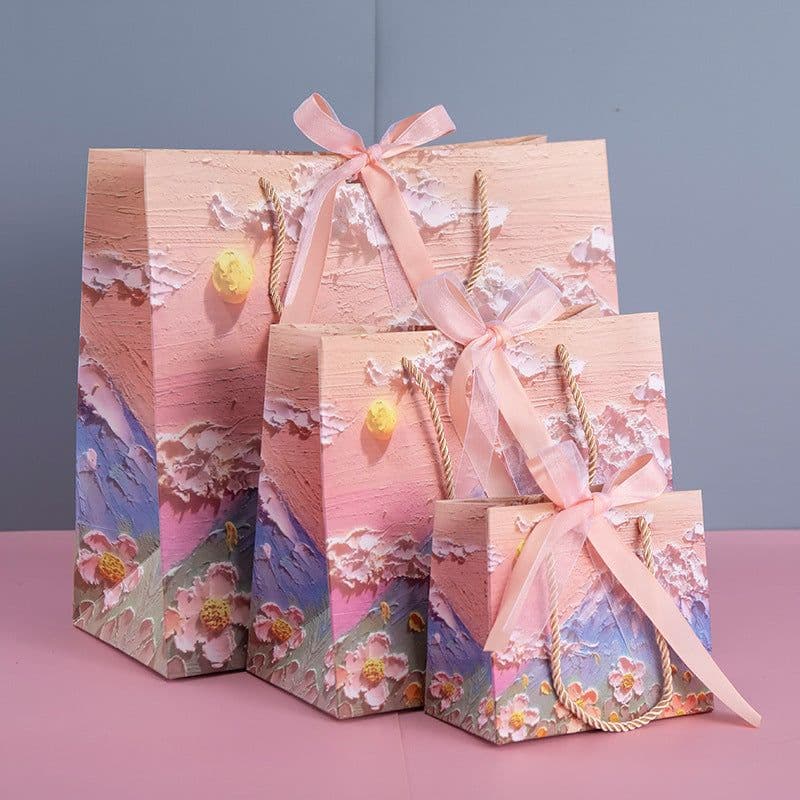 image-Yunshan Petals Beautiful Crayon Gift Handbag
