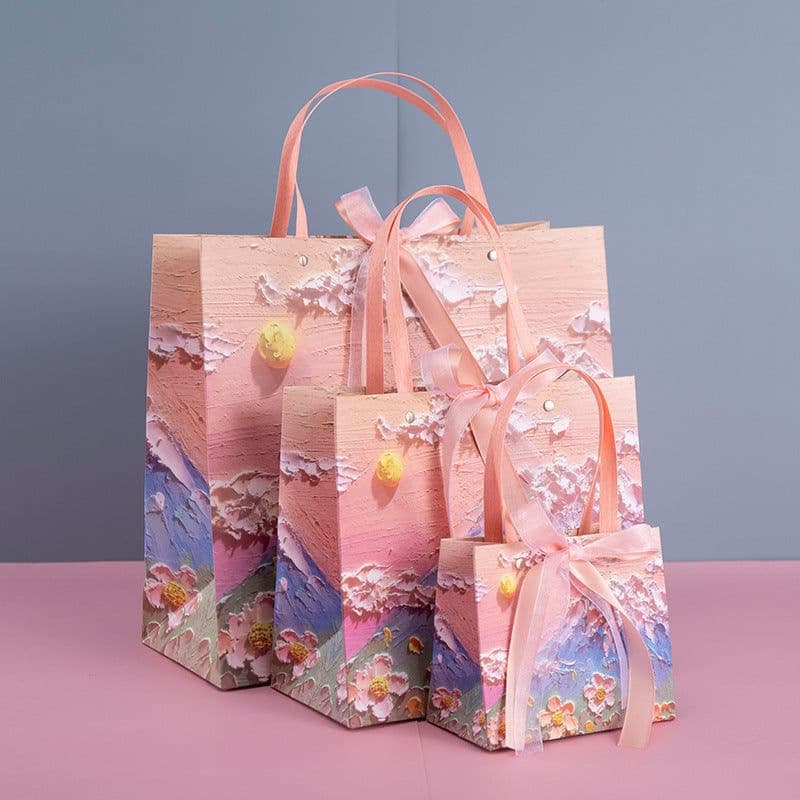 image-Yunshan Petals Beautiful Crayon Gift Handbag