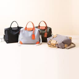 image-Large Capacity Portable Travel Bag Lightweight Waterproof