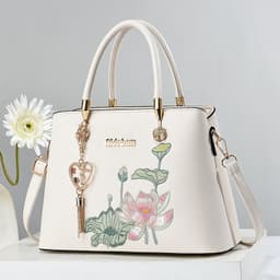 image-Women's Fashionable All-match Large Capacity Portable Shoulder Messenger Bag