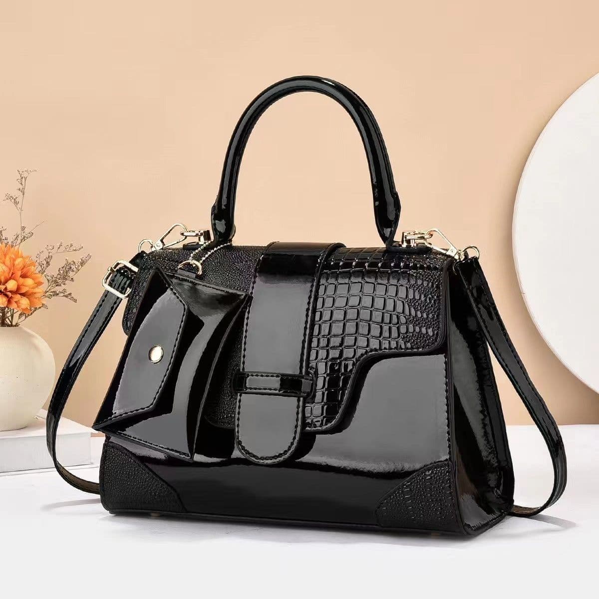 image-Women's Fashion Large Capacity Shoulder Messenger Bag