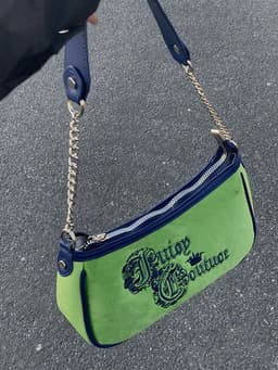image-Vintage Grass Embroidered Velvet Shoulder Handbag