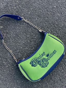 image-Vintage Grass Embroidered Velvet Shoulder Handbag