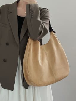 image-Special-interest Design High-grade Large-capacity Velvet Shoulder Bag