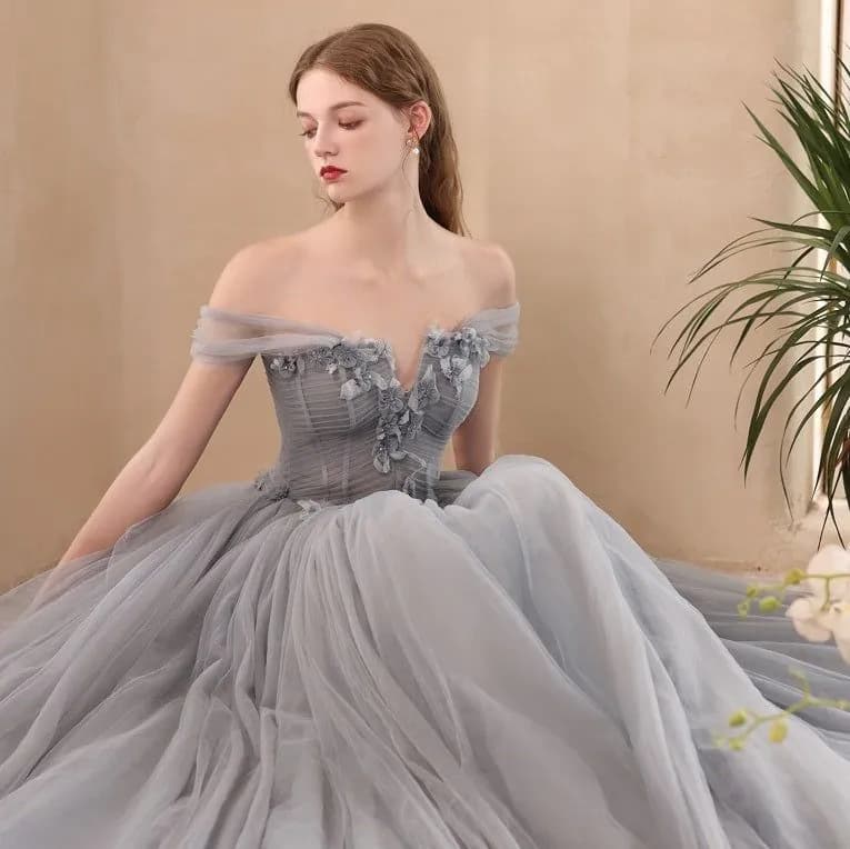 image-Dinner Annual Meeting Host Blue Off-shoulder Petal Dress For Women