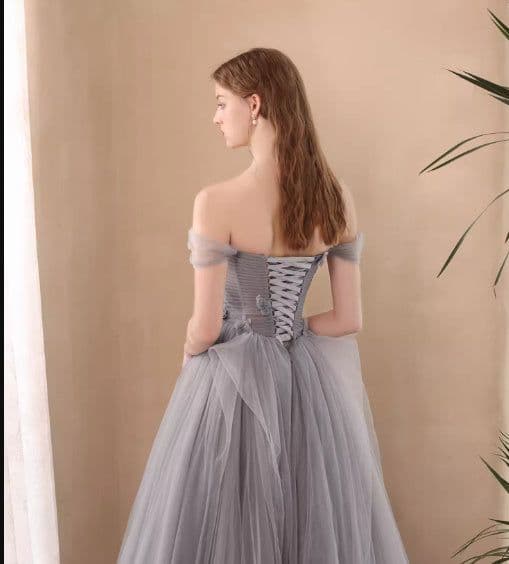 image-Dinner Annual Meeting Host Blue Off-shoulder Petal Dress For Women