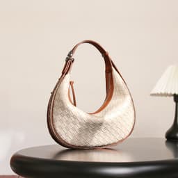image-Design Niche Genuine Leather Bag Women's Woven
