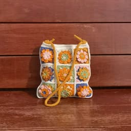 image-Diy Hand-woven Kaleidoscope Woolen Yarn Bag