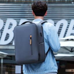 image-Autumn And Winter New Men's Urban Simple Casual Backpack