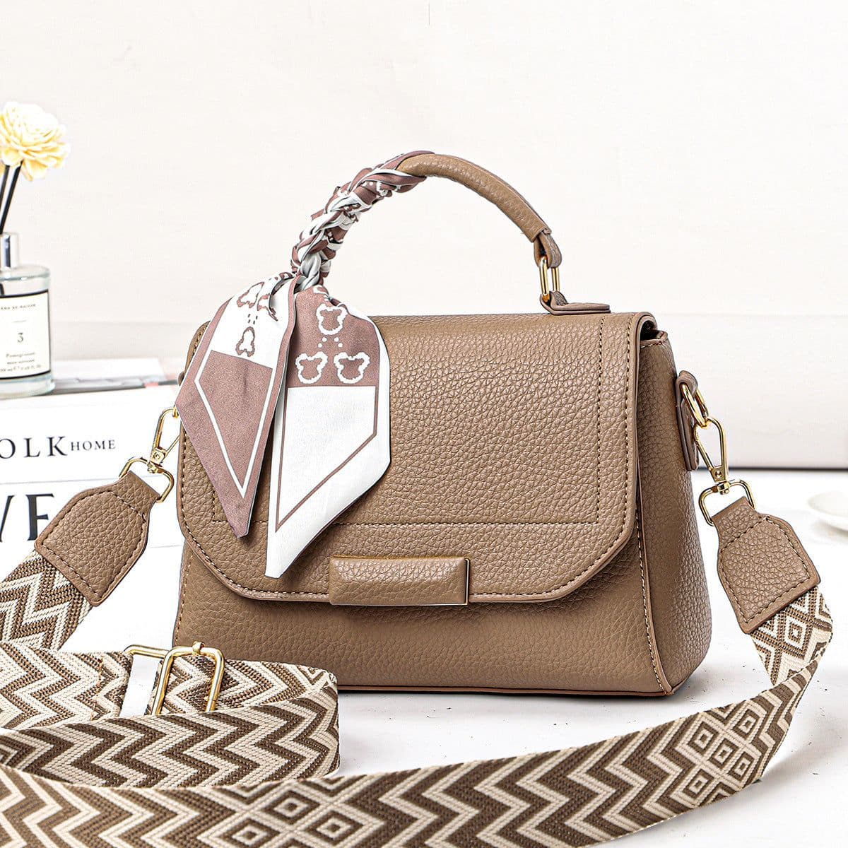 image-Women's Fashion Personalized All-match Messenger Bag