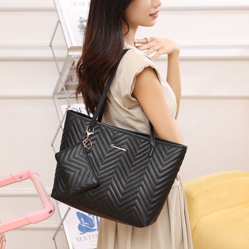 image-Women's Fashionable Wave Pattern Diamond Plaid Embroidered Shoulder Bag