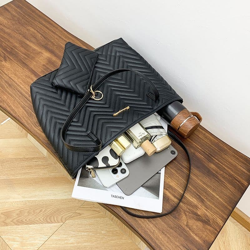 image-Women's Fashionable Wave Pattern Diamond Plaid Embroidered Shoulder Bag