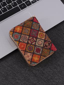 image-Retro Unisex Stylish And Portable Card Holder