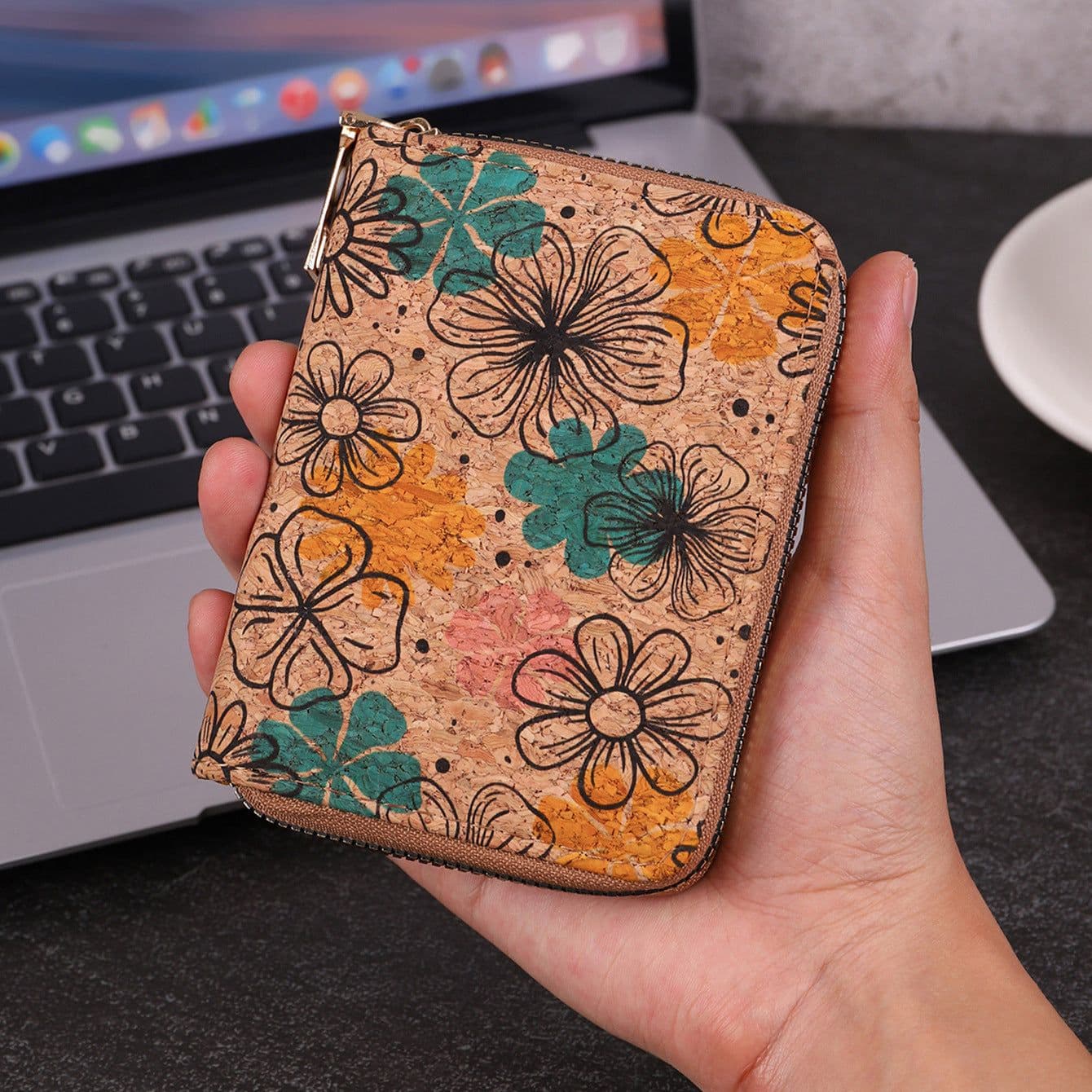image-Retro Unisex Stylish And Portable Card Holder