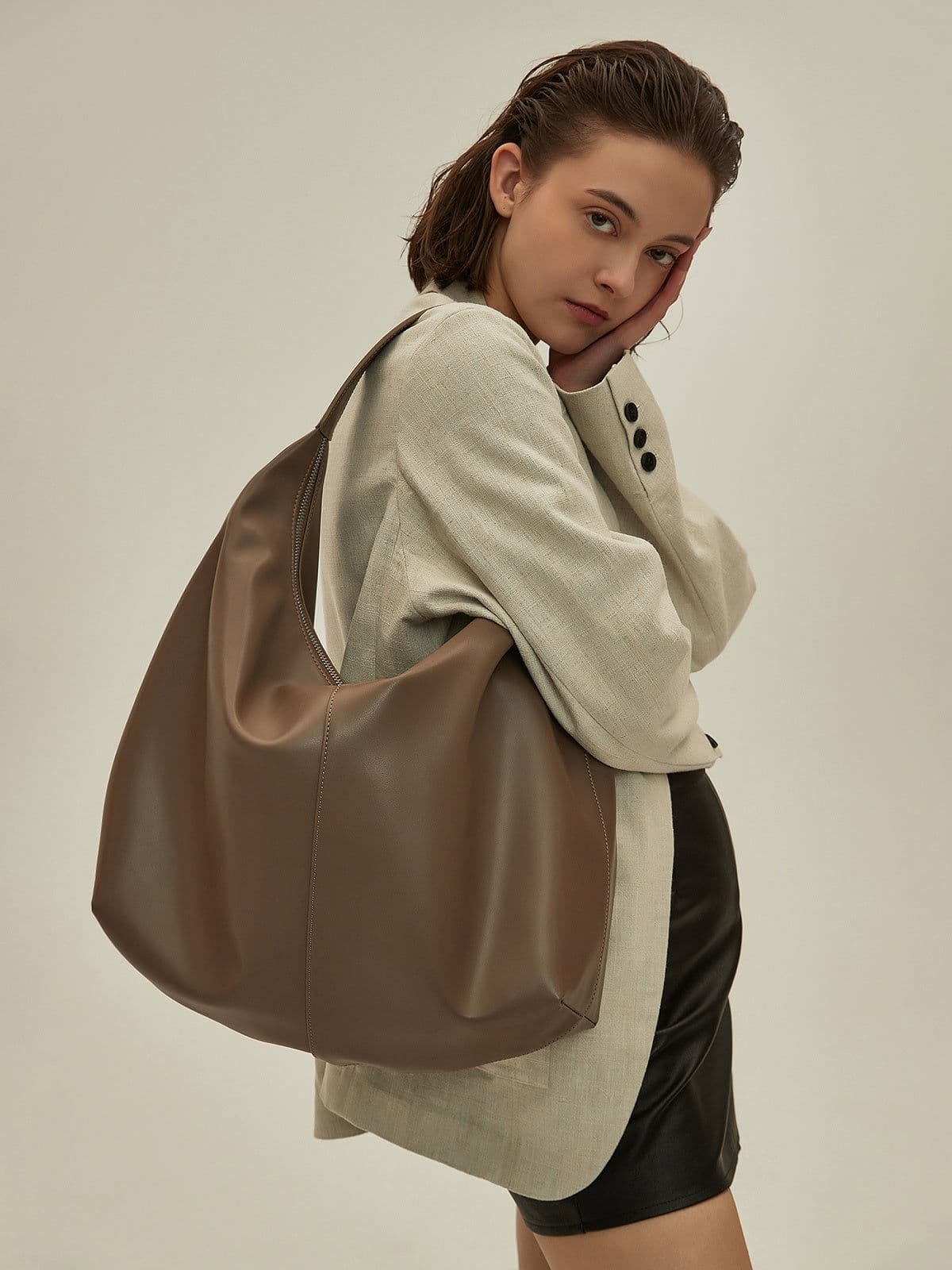image-Khaki Autumn And Winter Soft Casual Large Capacity Zipper Tote Bag