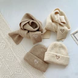 image-Heart Embroidery Solid Color Children Woolen Knitted Hat