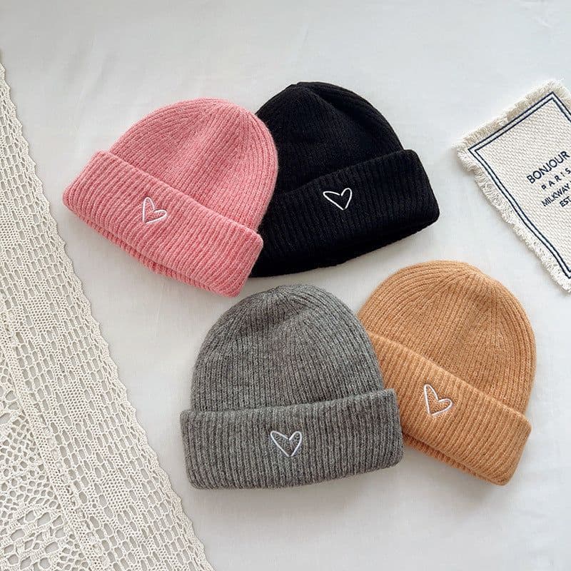image-Heart Embroidery Solid Color Children Woolen Knitted Hat