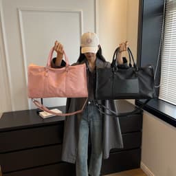 image-Large Capacity Waterproof And Foldable Female Hand-held Luggage Bag
