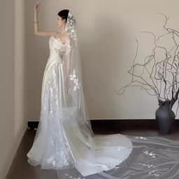 image-Satin Lace Wedding Veil Tube Top Fishtail Wedding Dress