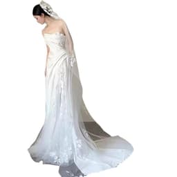 image-Satin Lace Wedding Veil Tube Top Fishtail Wedding Dress