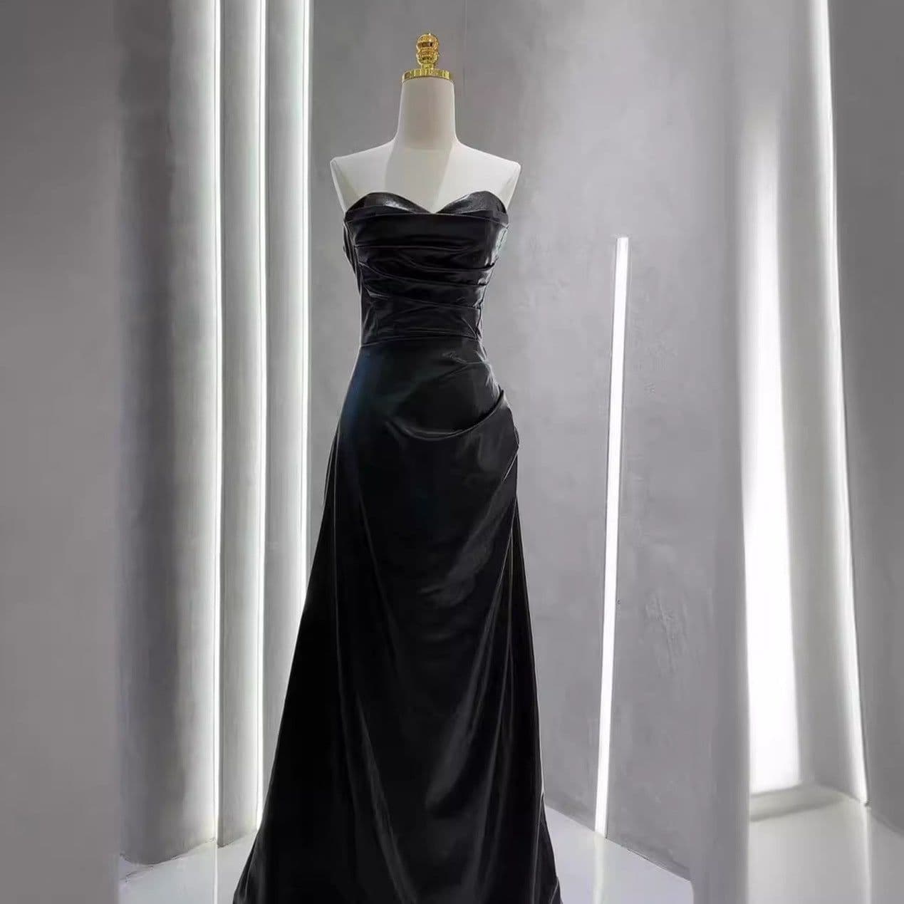 image-Off-the-shoulder Tube Top Leather Skirt Evening Gown