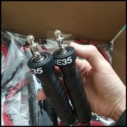 image-Jump rope fitness men and women