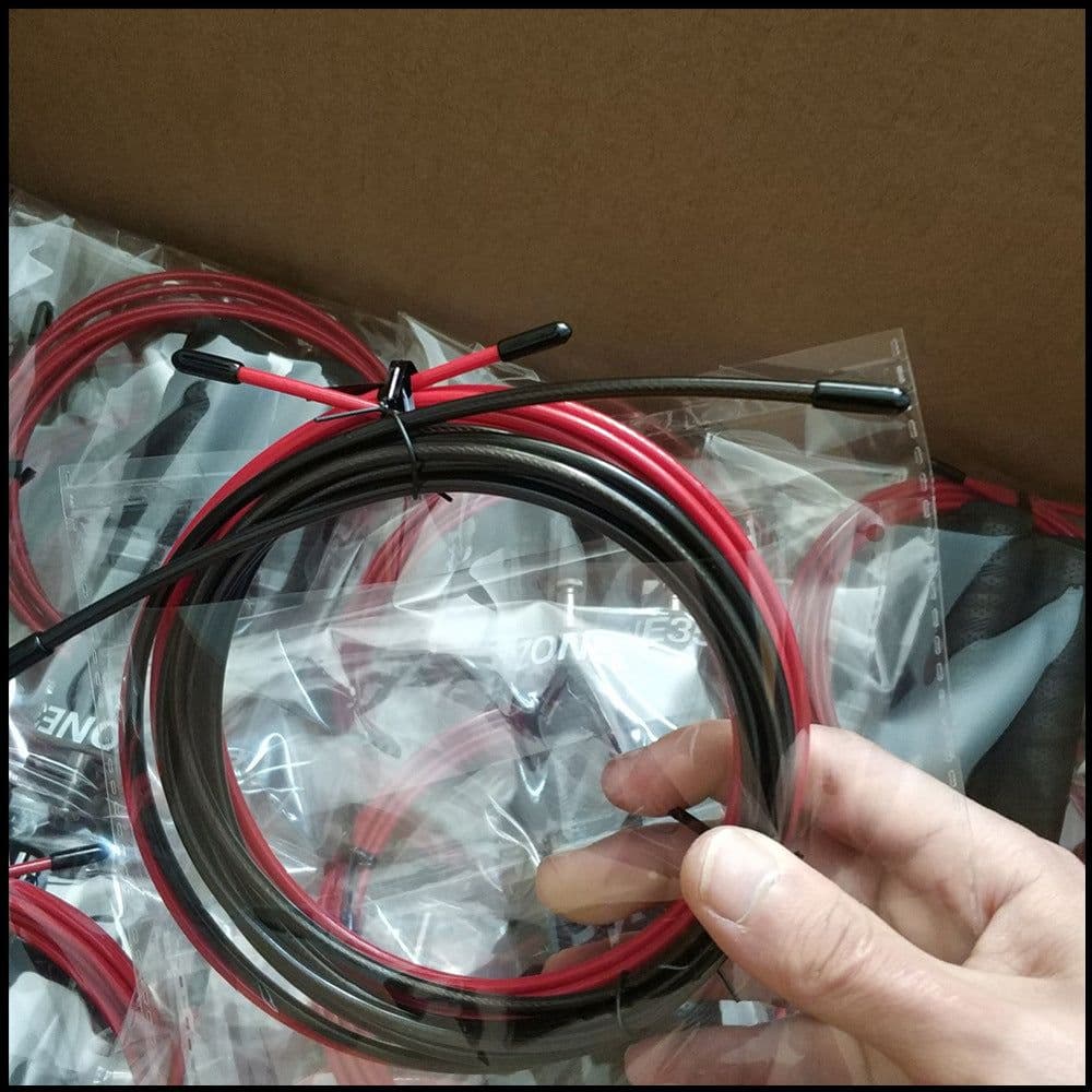 image-Jump rope fitness men and women