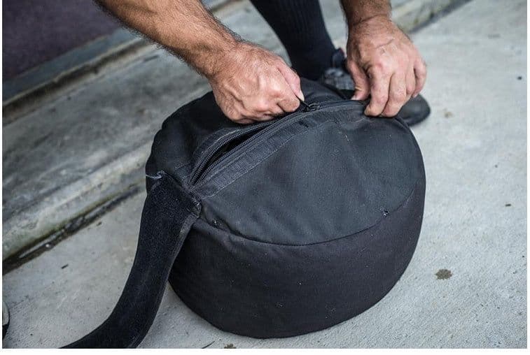 image-Fitness training weight-bearing sandbag