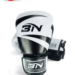 image-Boxing gloves fighting Muay Thai training punching punching gloves