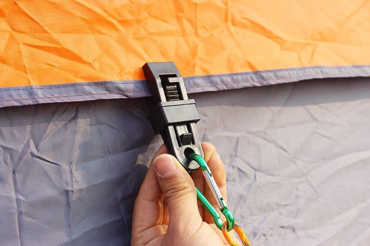 image-Tent tent, wind rope fixing clip, outdoor camping plastic clip sunshade shed, tent tent accessories
