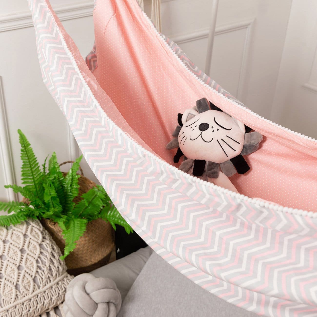 image-Children's Swing Indoor Outdoor Hanging Basket Cartoon Hammock