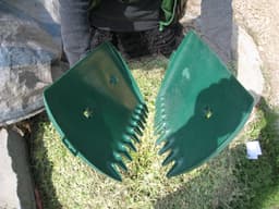 image-Leaf Rake Scoops Cleaning Rubbish Leaf Collector Grabs With Leaf Claws For Weed Picking Up Hand Harken Reiniging Gereedschap