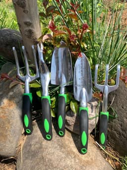 image-Garden Supplies 9-piece Aluminum Alloy Set, Silicone Two-color Handle Shovel Gardening Tools