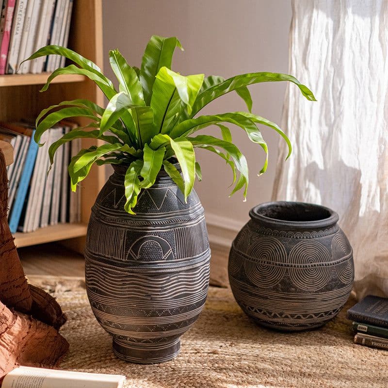 image-African Art Ancient Pot Flower Cement Decorative Flower Pot Ethnic Style