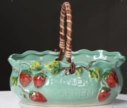 image-Creative Color Painted Strawberry Large And Small Diameter Succulent Flower Pot