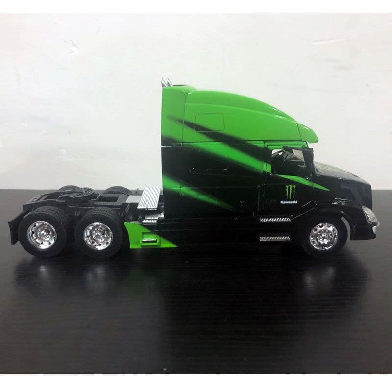 image-Race Truck Alloy Car Model Toy