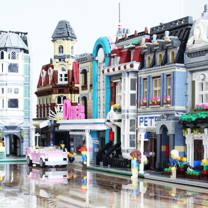 image-New Large Street View Detective's Office Cafe Corner Grand Emporium Brick-bank University Havana Cafe Building Block Gift