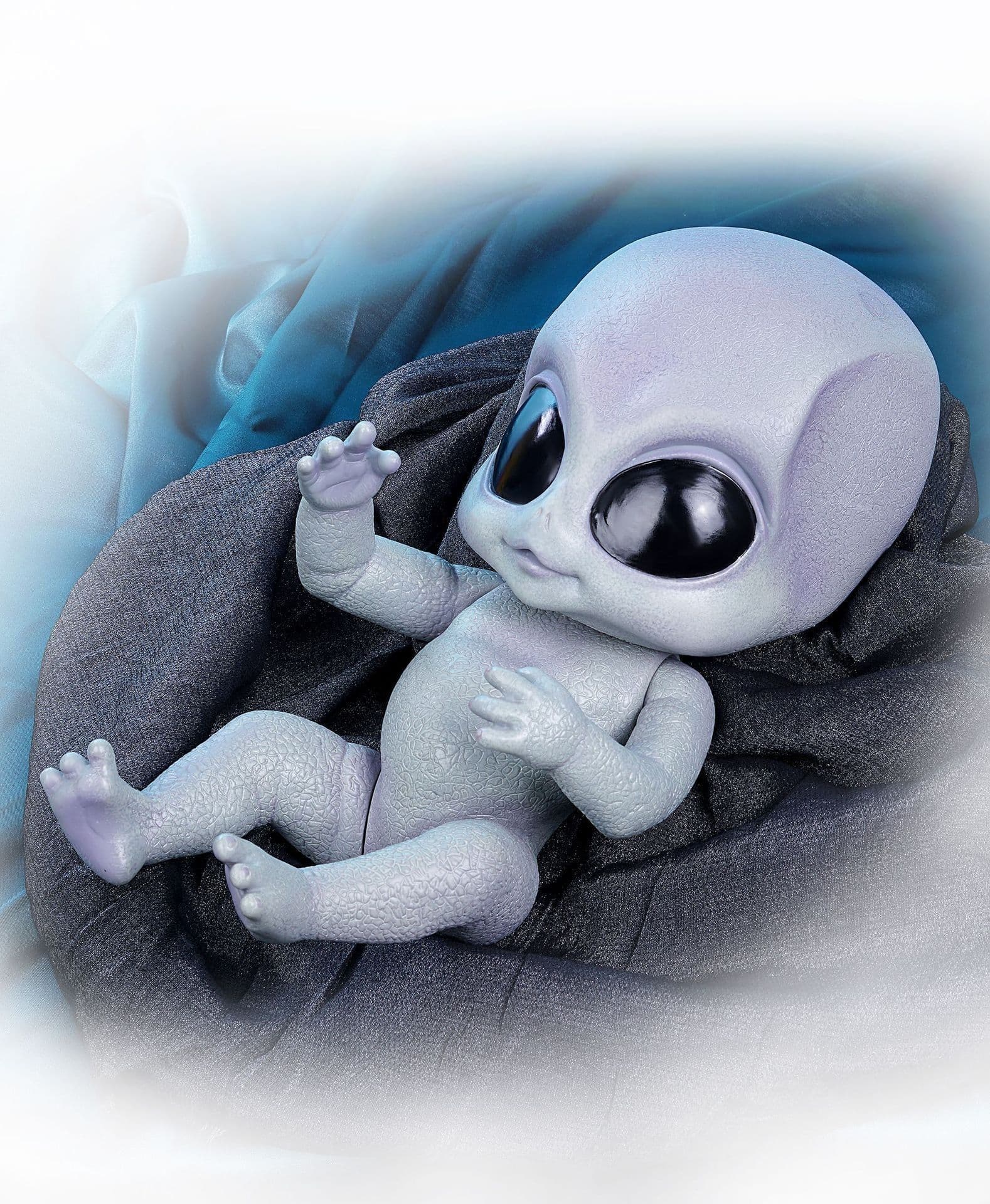 image-Simulation Alien Doll