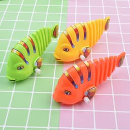 image-Children'S Toy Swing Fish Clockwork On The Chain, Small Animals Can Run, Cartoon Creative Gifts, Moving Fish, Swing Tail Fish