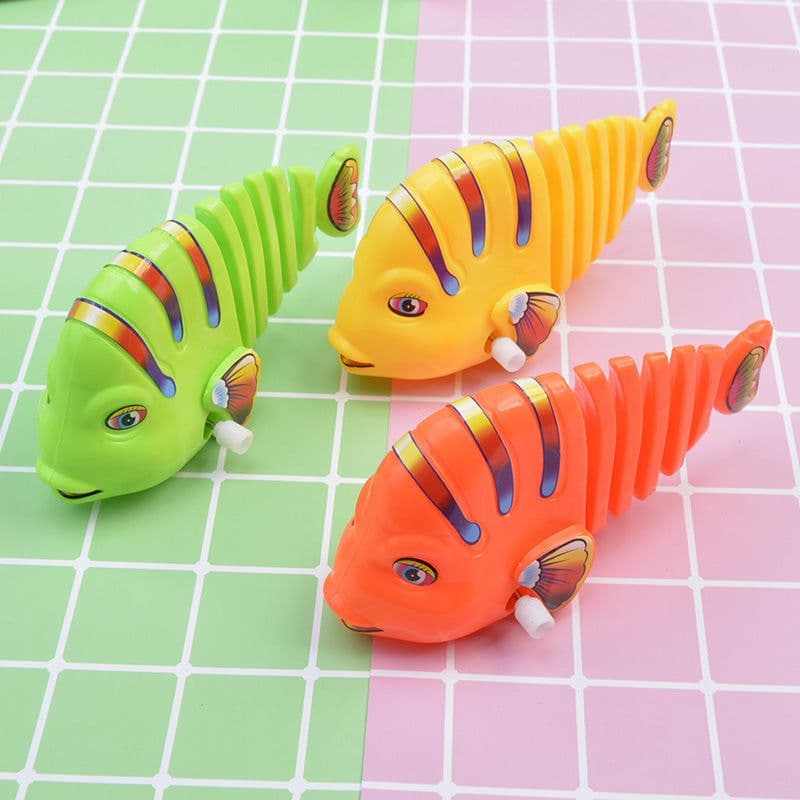 image-Children'S Toy Swing Fish Clockwork On The Chain, Small Animals Can Run, Cartoon Creative Gifts, Moving Fish, Swing Tail Fish