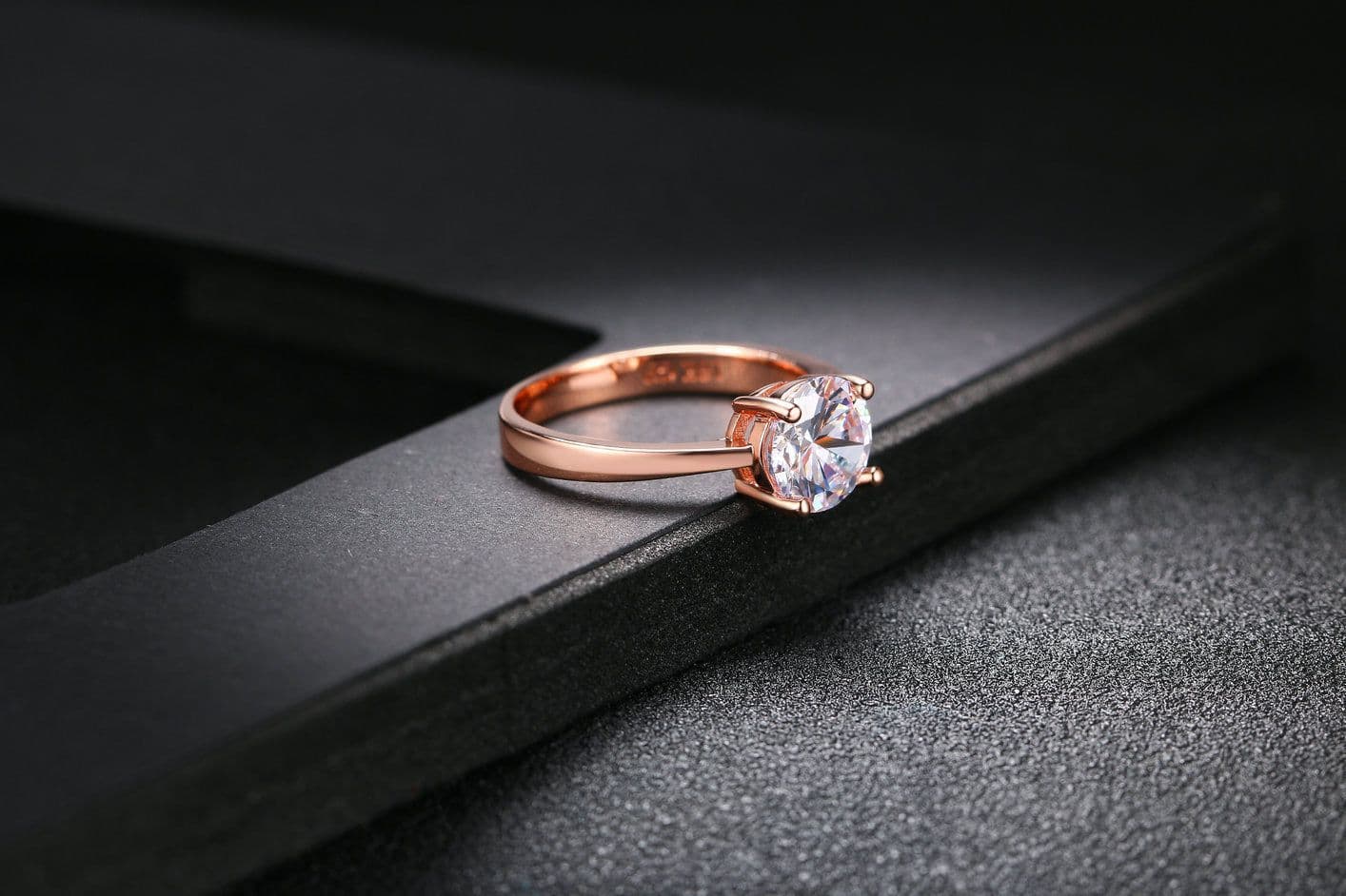 image-Rose gold and zircon ring