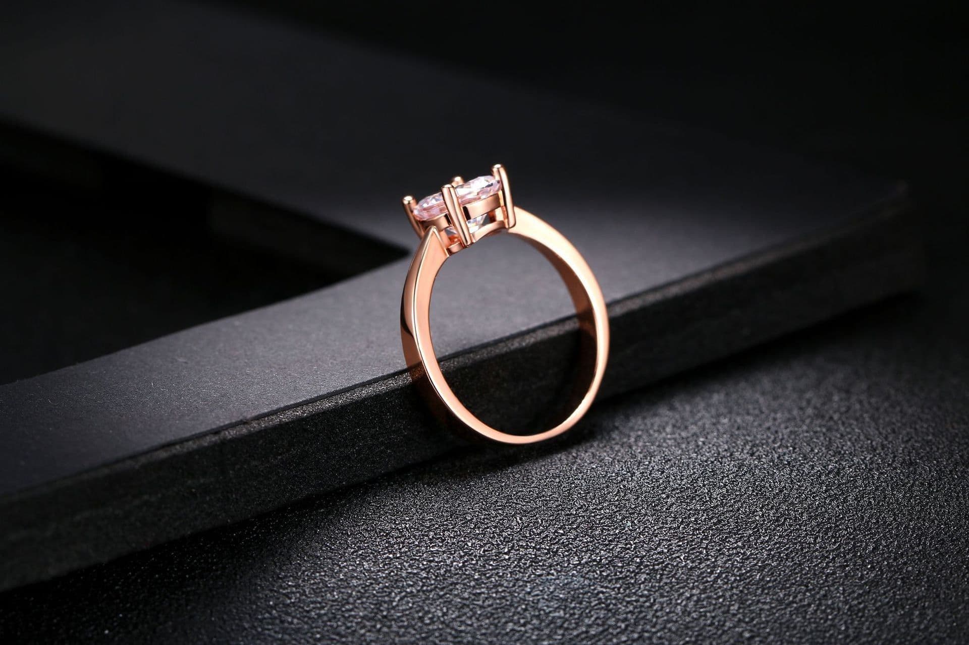 image-Rose gold and zircon ring