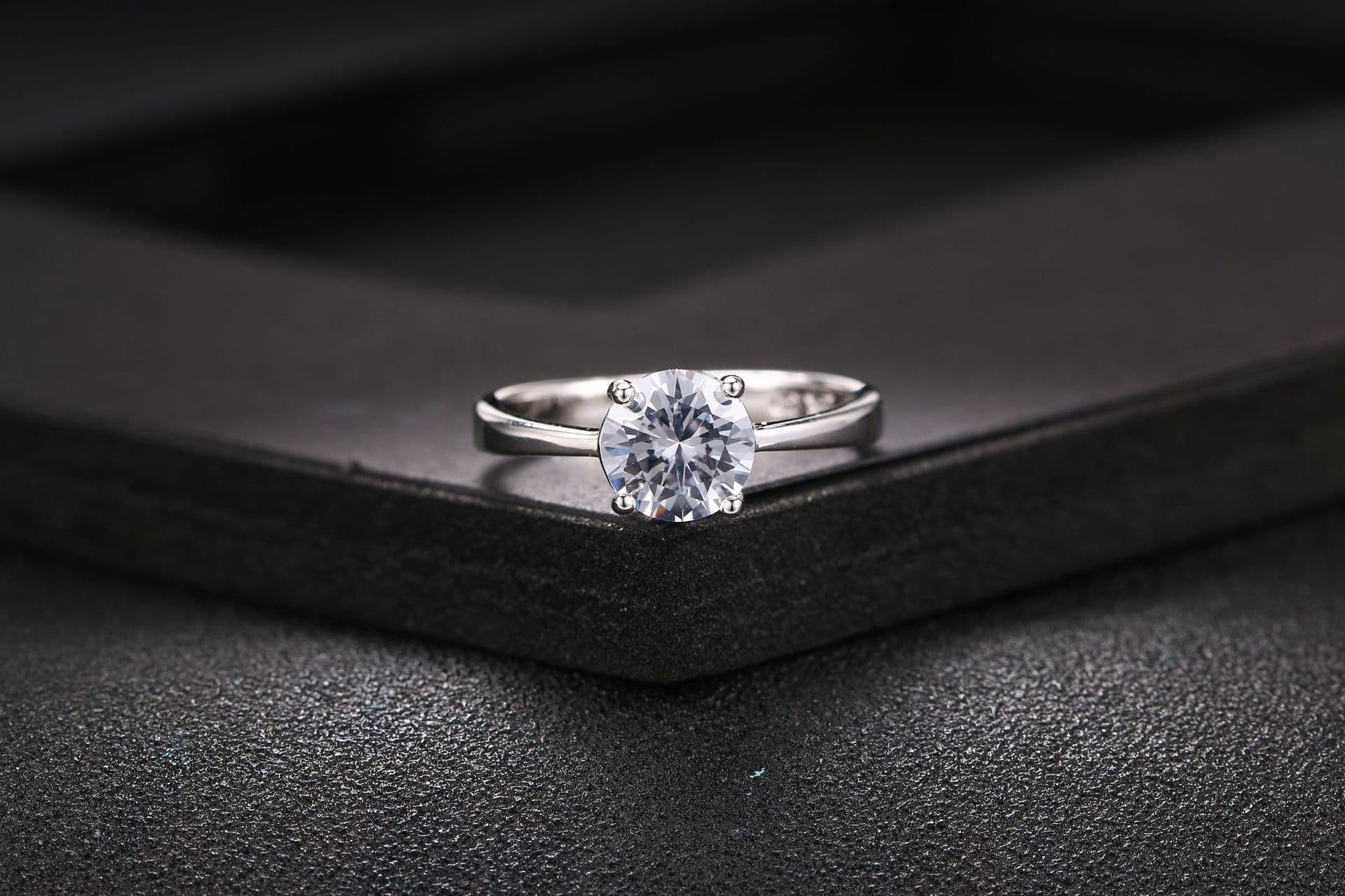 image-Rose gold and zircon ring