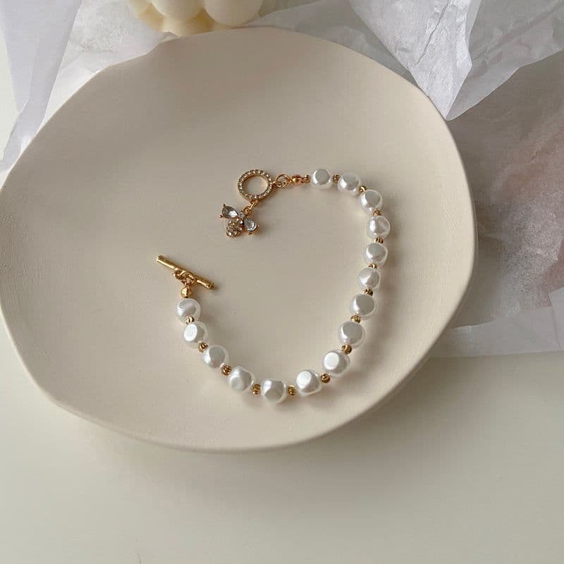 image-Classic Fashion Natural Stone Pearl Pendant Bracelet For Woman Exquisite New Lucky Cuff Bracelet Anniversary Gift Luxury Jewelry