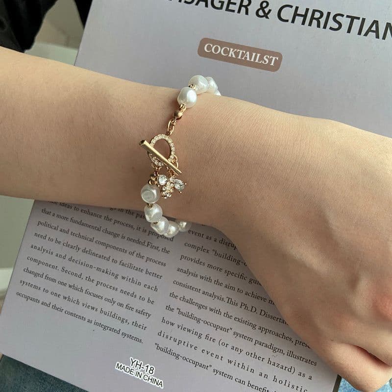image-Classic Fashion Natural Stone Pearl Pendant Bracelet For Woman Exquisite New Lucky Cuff Bracelet Anniversary Gift Luxury Jewelry
